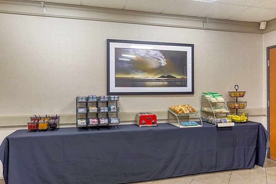 Best Western Plus Harbor Plaza And Conference Center