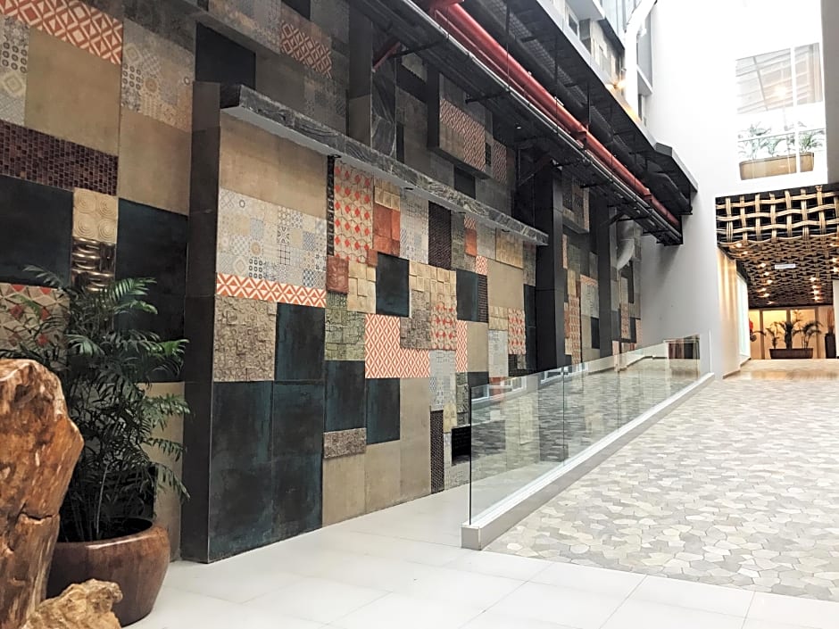 Mercure Surabaya Grand Mirama