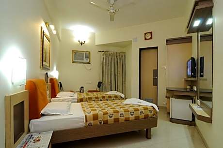 Single Room with Private Bathroom