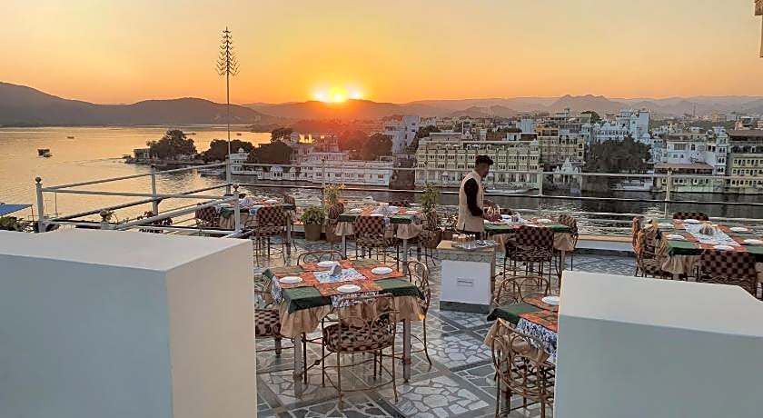 Mewar Haveli A Traditional Hotel