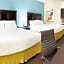 Holiday Inn Express Hotel & Suites Gainesville