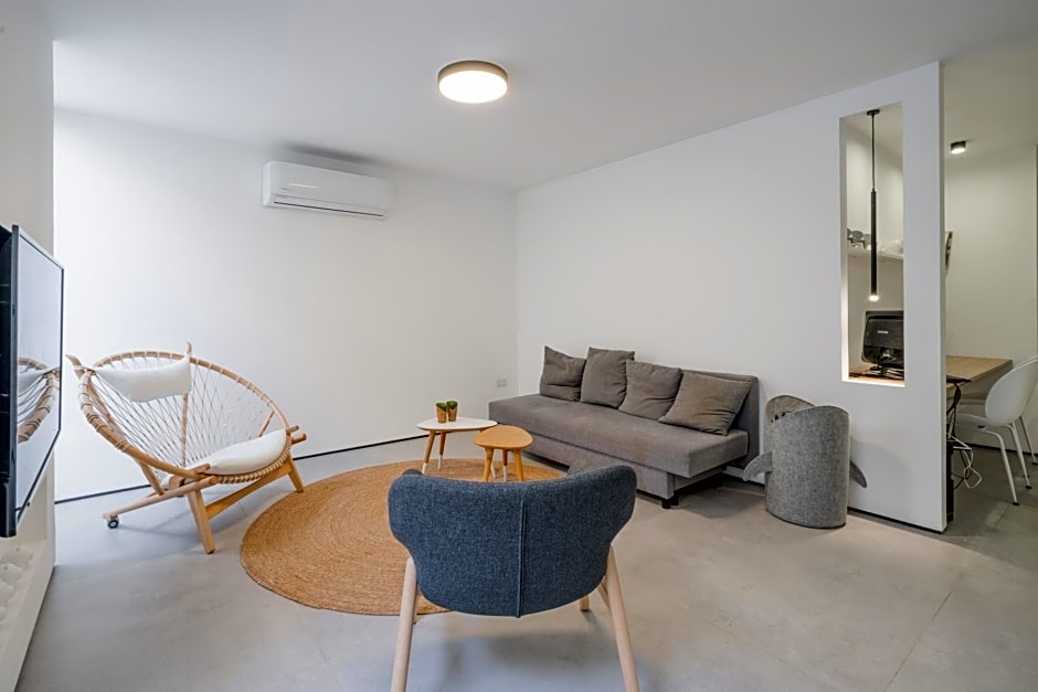 Danielle boutique suite