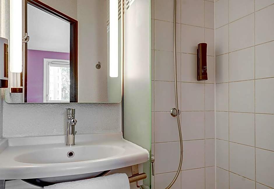 B&B HOTEL Marseille Parc Chanot