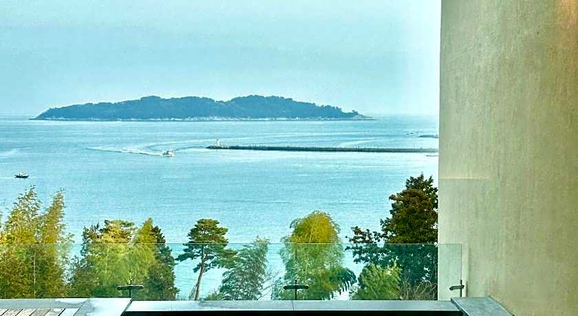 HOTEL SANGSANG & Private Sang Sang Pool Villa