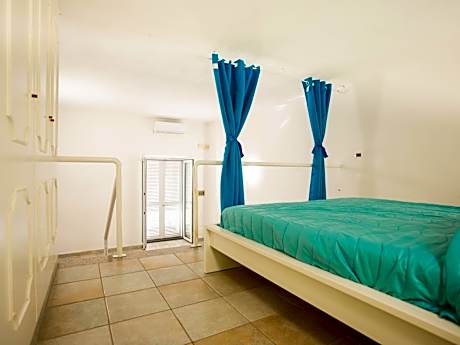 Studio with Garden View