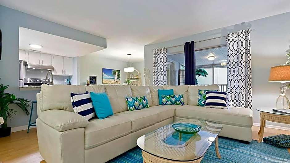 Relaxing Spacious Coastal 3bd Gulfport Paradise