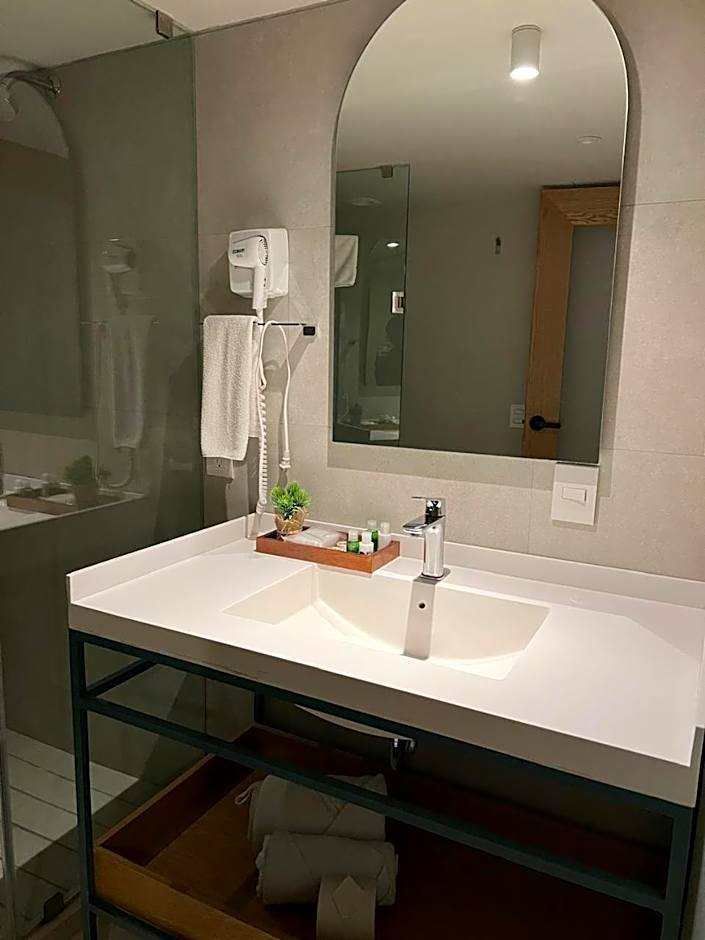 Oliva Plaza Hotel