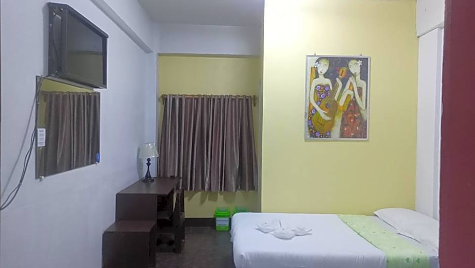 Antonios Pension House