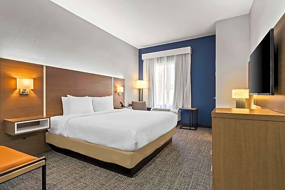 Spark by Hilton Catoosa Tulsa