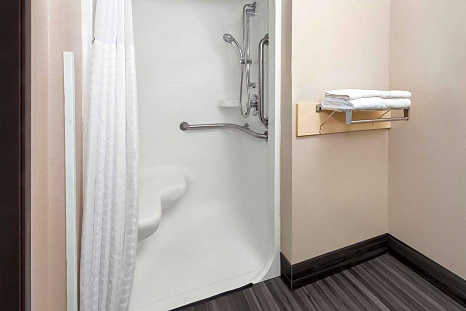 Super 8 by Wyndham Mt. Vernon