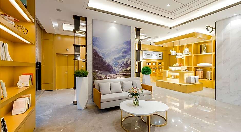 Atour Hotel Yangzhou Ancient Canal Dongguan Street