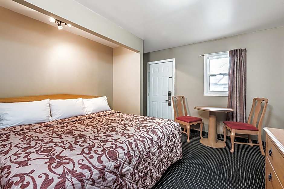 Knights Inn London Airport