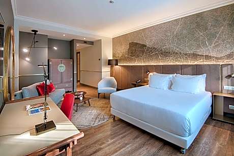 Famiy Room