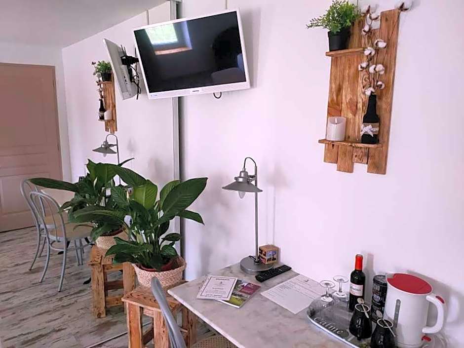 Chambres d'Hôtes Château Pierre de Montignac