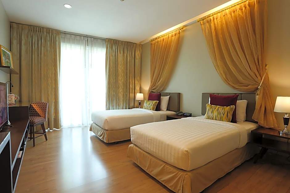 Photo 1 of 10 of Deluxe 2 Beds