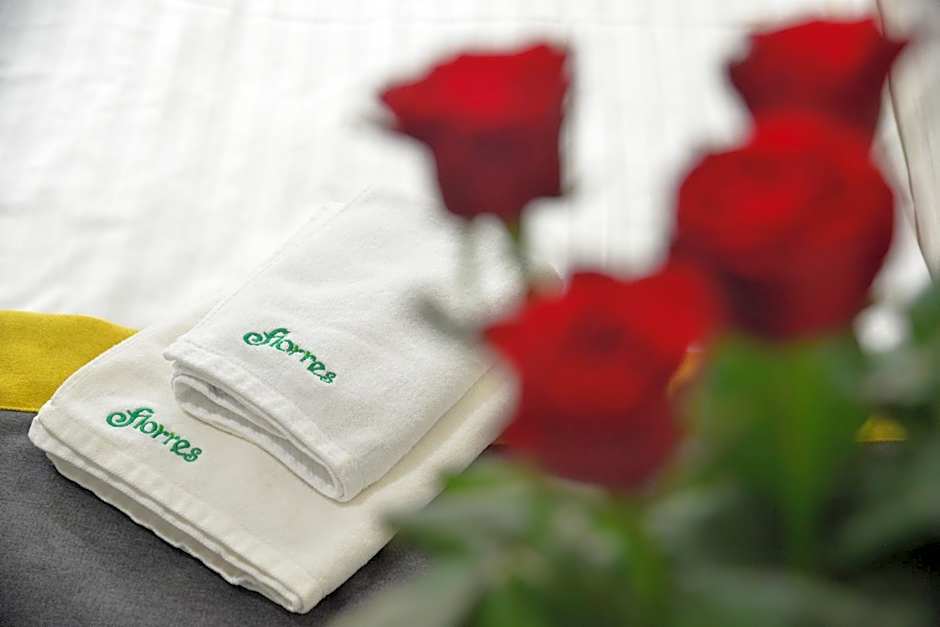 Centrum Restauracyjno-Hotelowe Florres