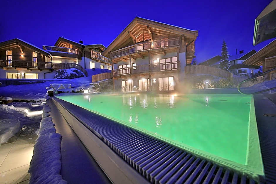 Mountains Hotel