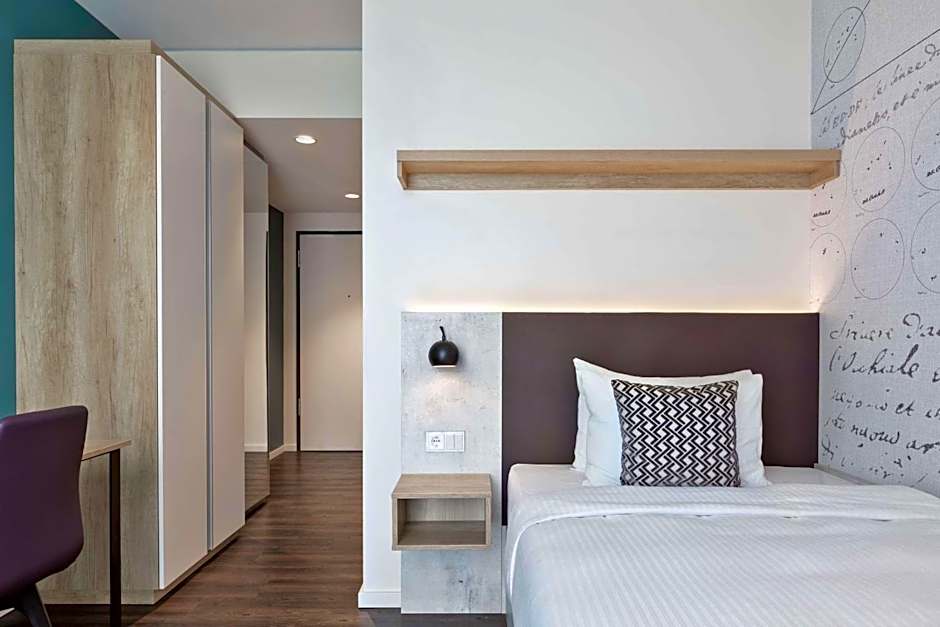 Stellaris Apartment Hotel