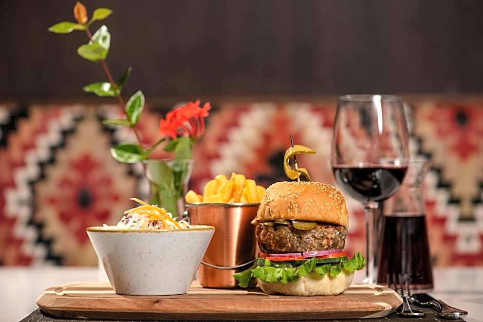 Crowne Plaza - Dar Es Salaam By IHG