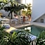 LunArena Barefoot Hotel
