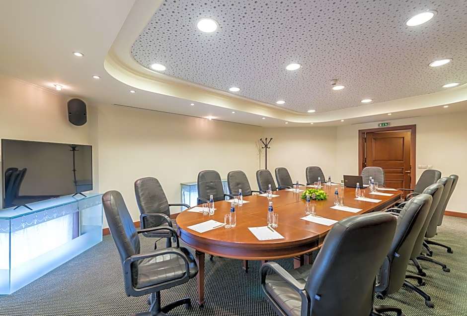 Crystal Palace Boutique Hotel