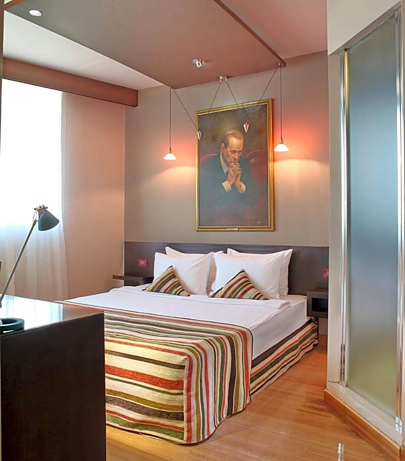 Design Hotel Mr. President Garni