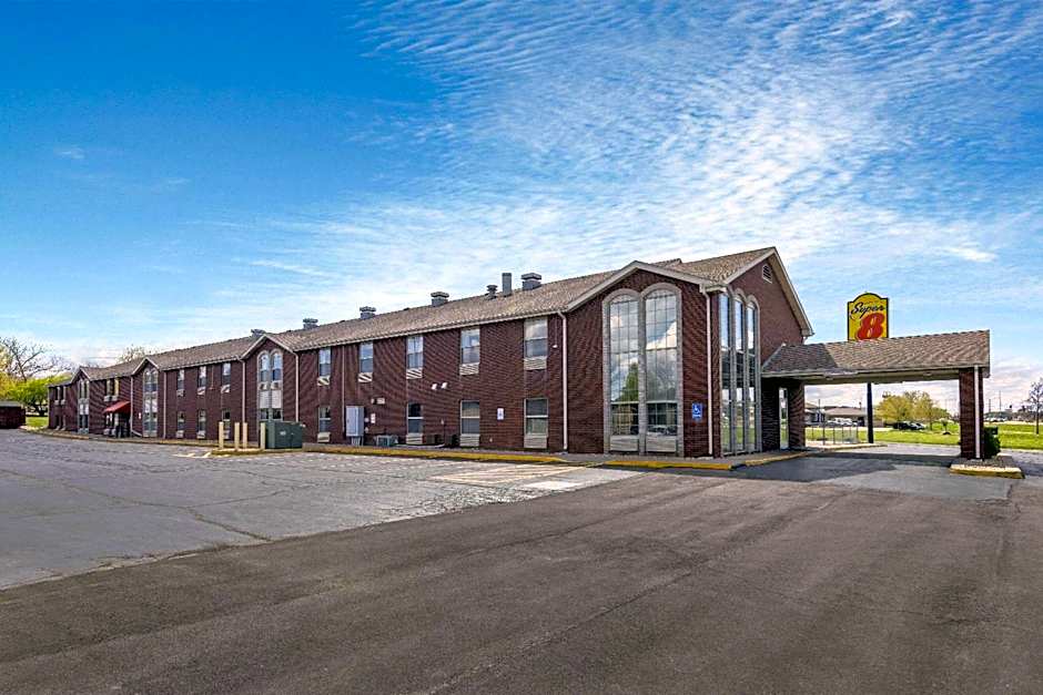Super 8 by Wyndham Nixa/Springfield Area