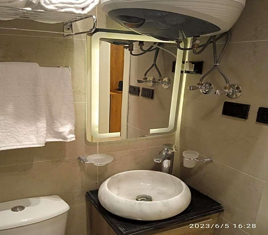 Pyramids Gem Plaza Hotel