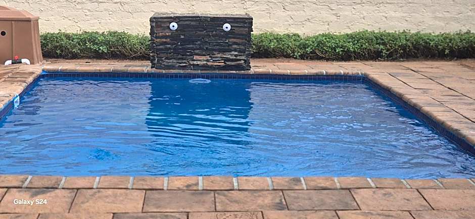 AndriMat Roadside Guest Lodge