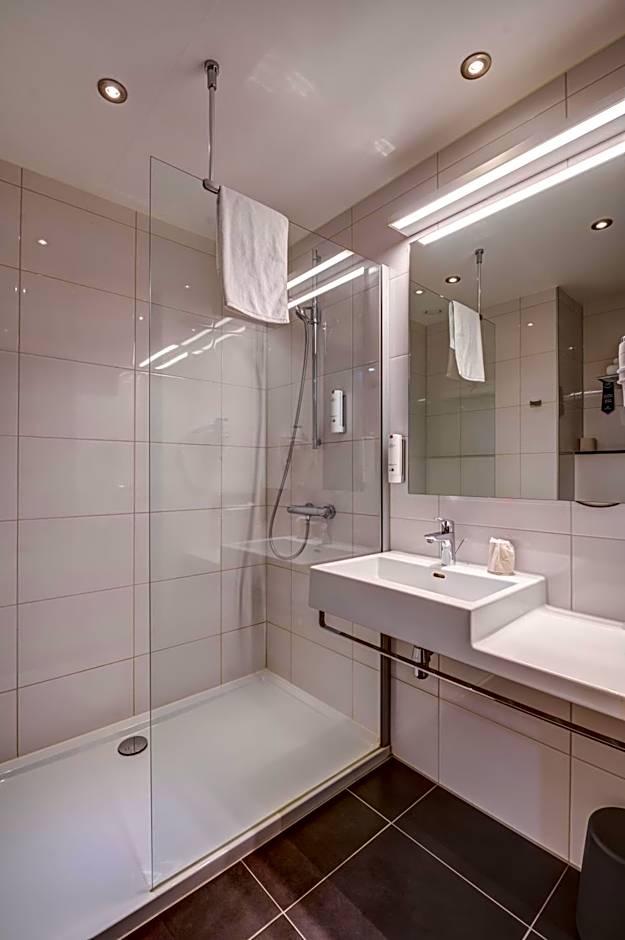 Mezzo Hotel & Business