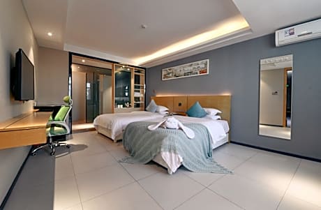 Deluxe Twin Bed