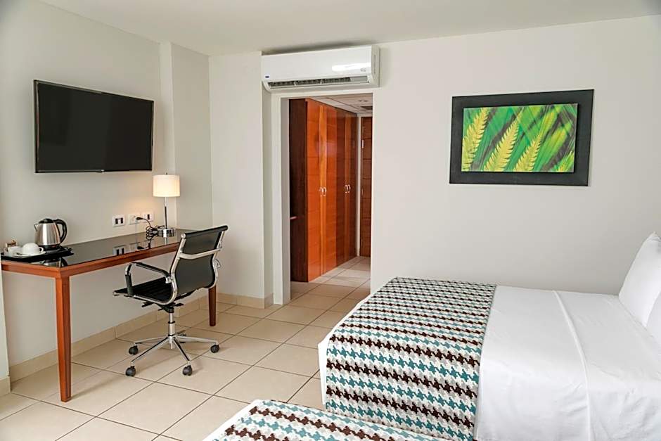 Wyndham Costa del Sol Pucallpa