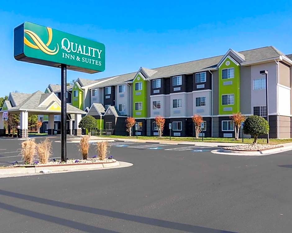 Quality Inn and Suites Ashland near Kings Dominion