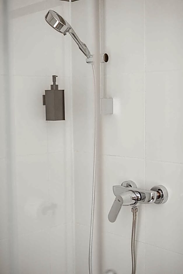 Self-Check-In Hotel Adlon