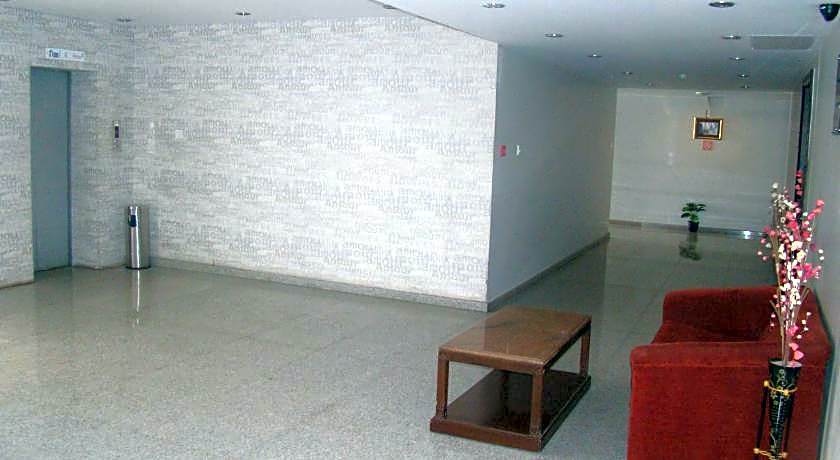 The Curzon Court Hotel