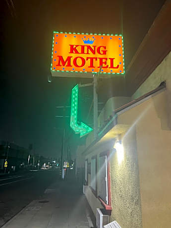 KING MOTEL