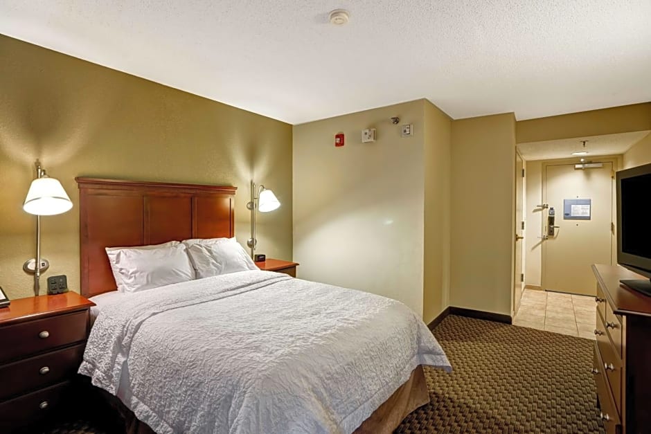 Hampton Fairmont WV