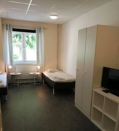 Economy Triple Room with Shared Bathroom