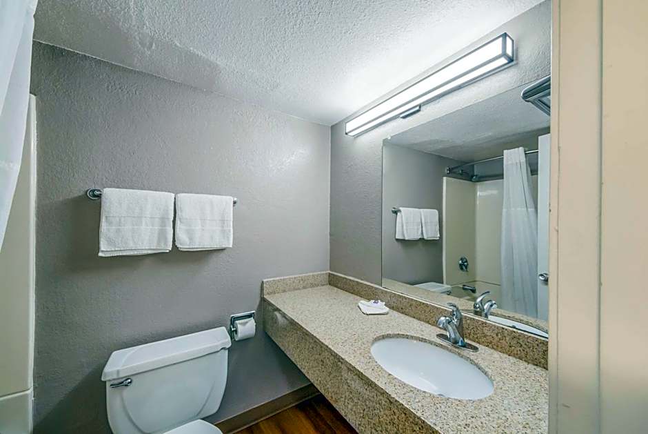 Motel 6-Laredo, TX - North I-35