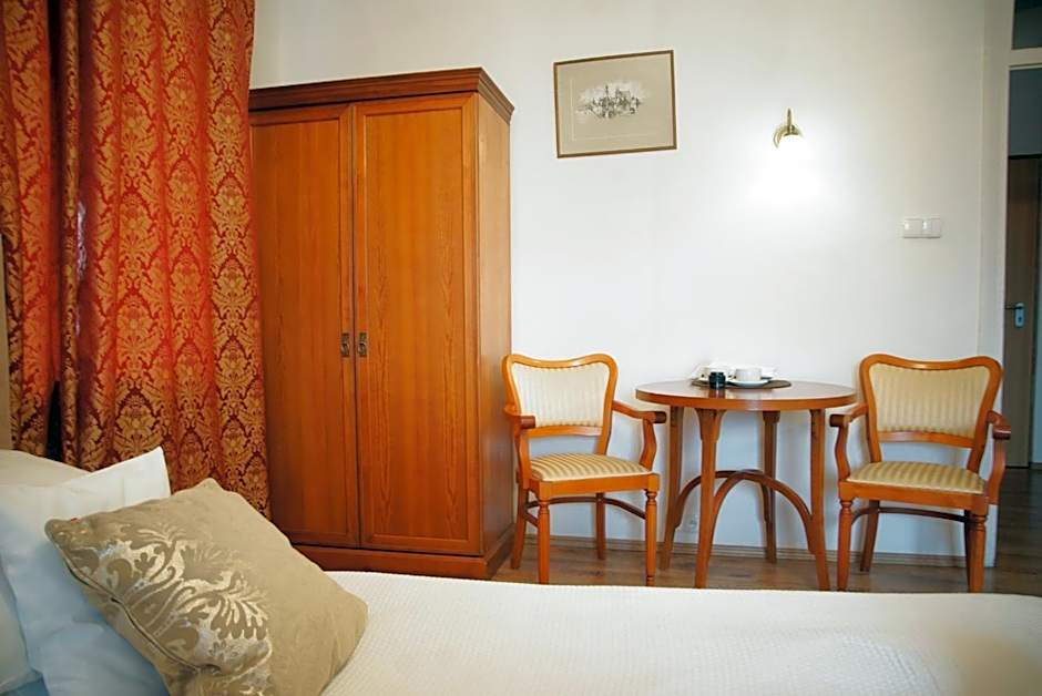 Pokoje Gościnne Dom Literatury