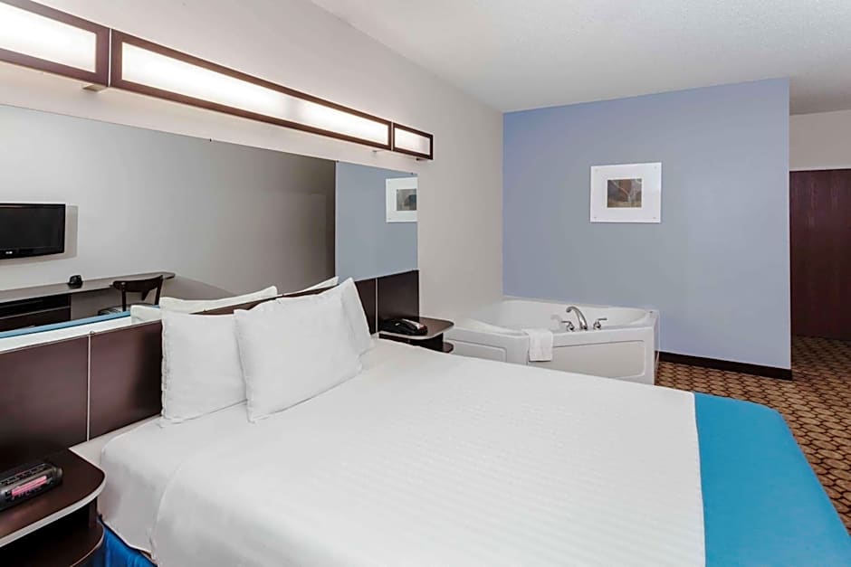 Microtel Inn & Suites By Wyndham Elkhart
