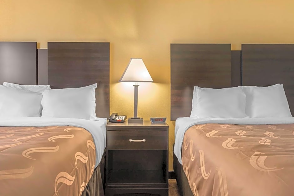 Quality Inn & Suites Pittsburgh