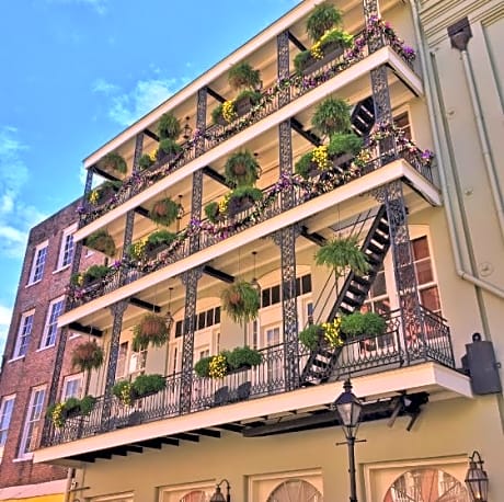 Bienville House