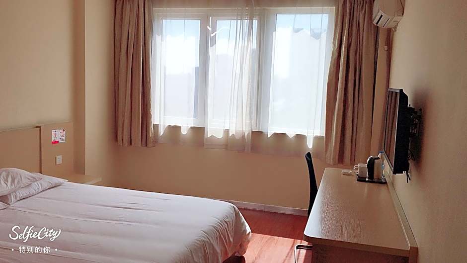 Hanting Hotel Ningbo Yinzhou Wanda