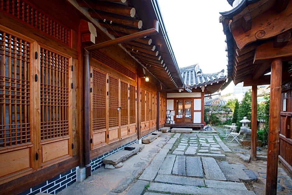 Gaeunchae Hanok Guesthouse Jeonju 2 (Korea Quality)