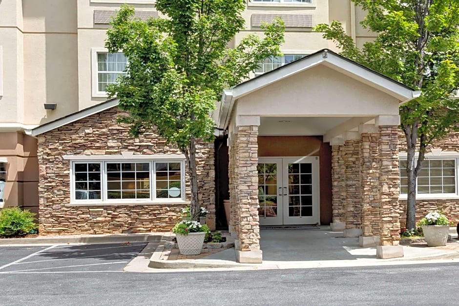 Microtel Inn & Suites by Wyndham Atlanta/Perimeter Center – Atlanta, GA