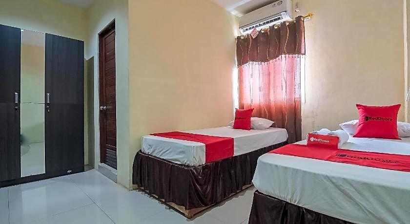 RedDoorz @ Jalan Cilik Riwut Kapuas