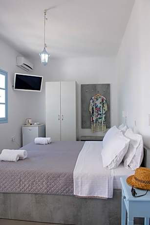 Superior Double Room with Veranda and Caldera View