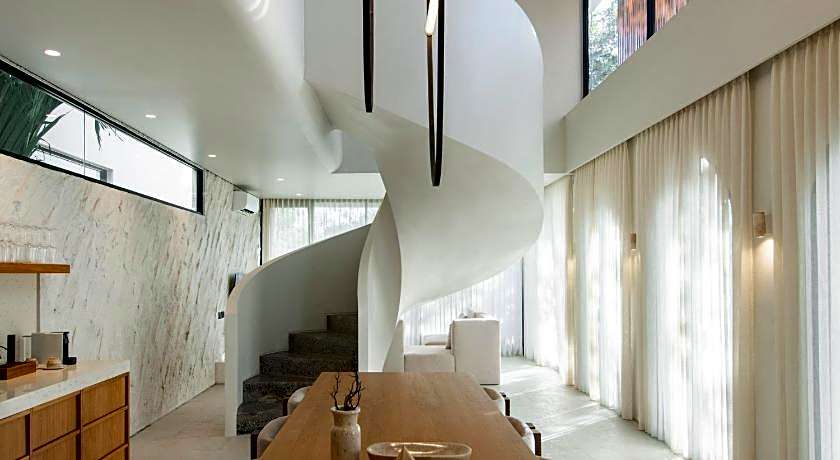 Lyvin Bingin Villas
