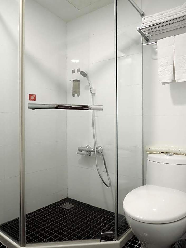 CHECK inn Express Taipei Yongkang